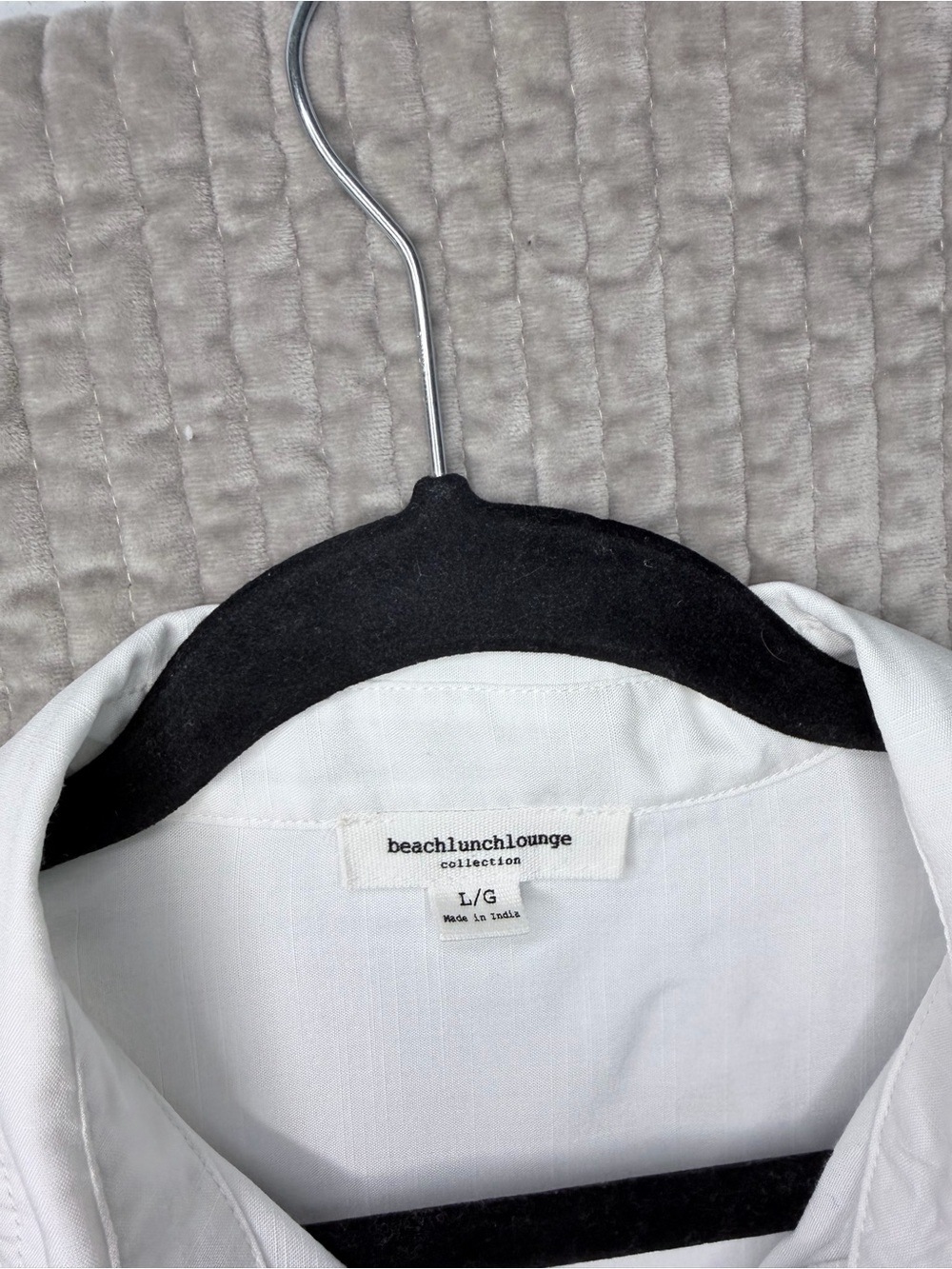BEACHLUNCHLOUNGE Women’s White Button Down Shirt - Size Large - Picture 3 of 5